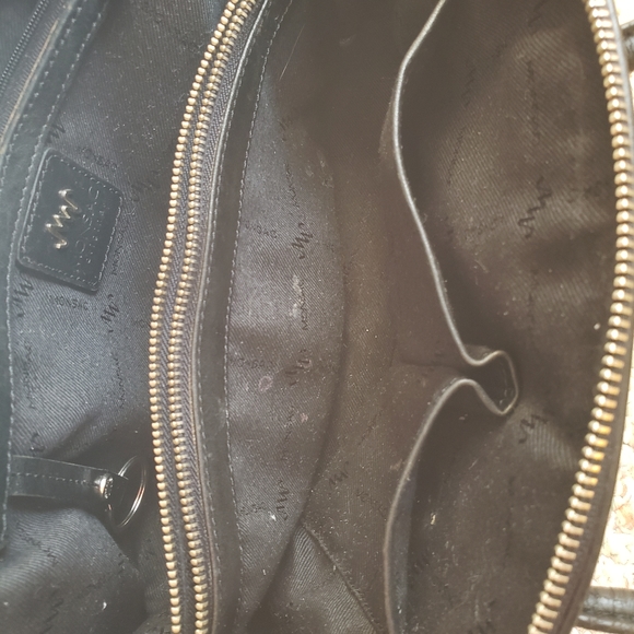 Black leather Monsac purse - Picture 5 of 8